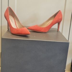VIA SPIGA Orange pumps